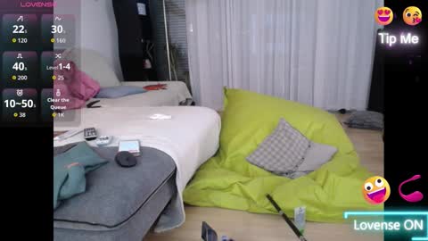 Snapshot of tambien chatting on November 24, 2025, 8:41 pm tambien online show from November 24, 2025, 8:41 pm