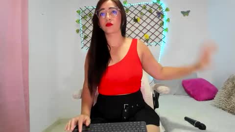 TamiDesire online show from October 12, 2025, 12:15 pm