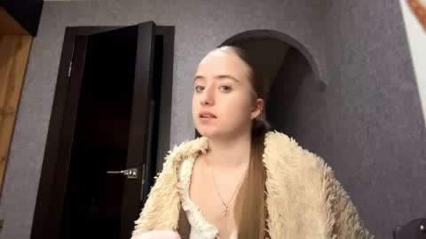 Karina online show from April 30, 2026, 2:23 pm
