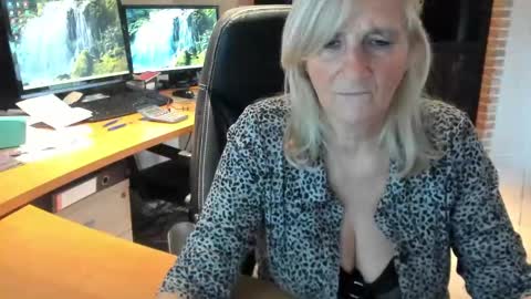 Tammy online show from December 17, 2024, 11:49 am