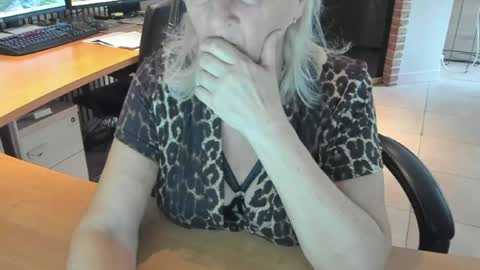 Snapshot of tammy4camfun chatting on June 4, 2026, 7:36 am Tammy online show from June 4, 2026, 7:36 am