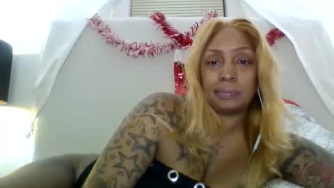 Snapshot of tammygold chatting on December 17, 2025, 1:00 am Tammygold online show from December 17, 2025, 1:00 am