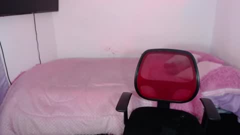 Tania online show from February 15, 2025, 8:54 pm