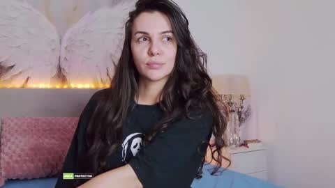 Tania Amore online show from May 24, 2026, 7:30 pm