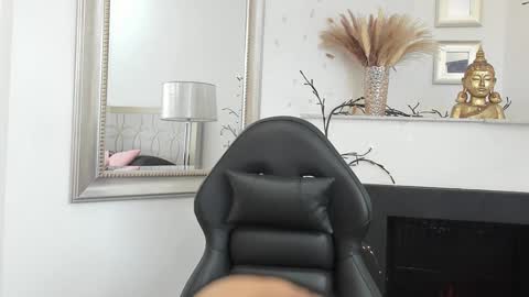 Snapshot of taniacarterr chatting on January 30, 2025, 9:14 pm TaniaCarter online show from January 30, 2025, 9:14 pm