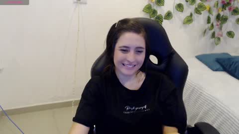 Tania  online show from January 13, 2025, 3:36 pm