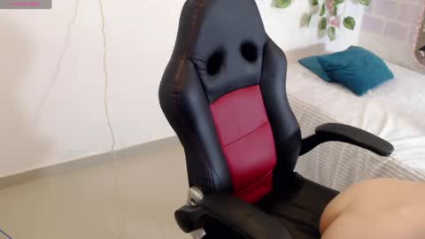 Tania  online show from January 14, 2025, 8:37 pm