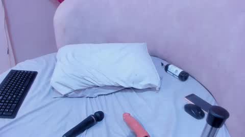 Tania online show from February 22, 2025, 2:41 pm