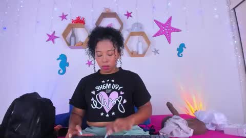 Snapshot of tanisha_curly chatting on September 16, 2025, 11:44 am 3 Tanisha 3 online show from September 16, 2025, 11:44 am