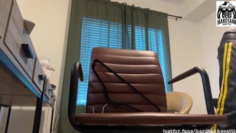 Tank Guy online show from January 19, 2025, 11:21 pm