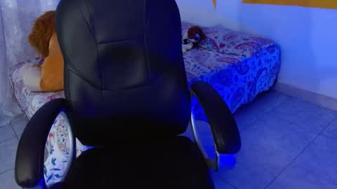 Snapshot of tanya_joseph_ chatting on December 6, 2024, 1:29 am Tanya Joseph online show from December 6, 2024, 1:29 am