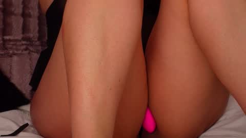 Snapshot of tanyakrosss chatting on February 21, 2026, 6:14 am Tania online show from February 21, 2026, 6:14 am