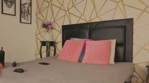 Tanya online show from March 25, 2026, 8:15 pm