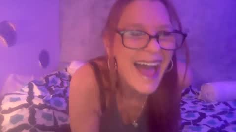 Snapshot of taralynn7136 chatting on January 19, 2025, 9:01 am tara lynn online show from January 19, 2025, 9:01 am