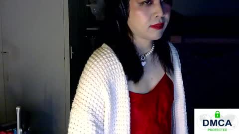 TashaKai online show from February 4, 2025, 1:27 pm