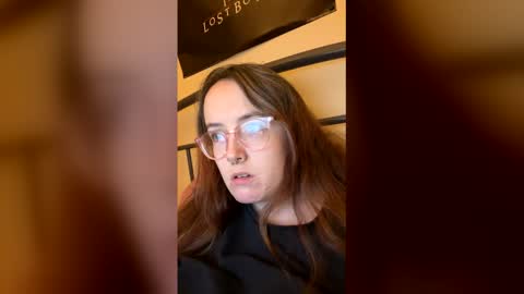 Snapshot of tashtoday chatting on December 1, 2025, 11:10 pm tashtoday online show from December 1, 2025, 11:10 pm