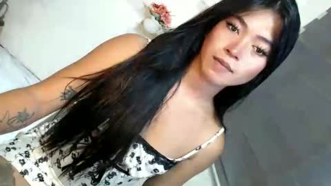Snapshot of tasteofinnocent69 chatting on September 12, 2025, 5:40 am   online show from September 12, 2025, 5:40 am