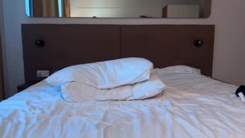 My shows 2100500 UTC3 online show from November 15, 2025, 7:38 am