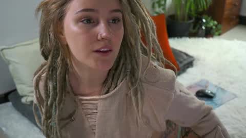 Snapshot of tasty_tomato chatting on December 24, 2024, 7:39 am RHEA pronanciation like Reya online show from December 24, 2024, 7:39 am