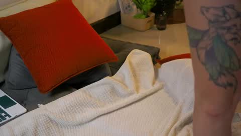 Snapshot of tasty_tomato chatting on January 8, 2025, 10:04 am RHEA pronanciation like Reya online show from January 8, 2025, 10:04 am