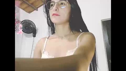 tatabebe online show from November 6, 2025, 2:34 am