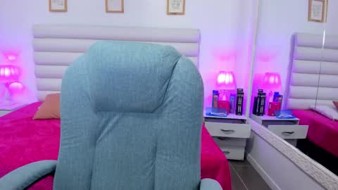 tatiana_arboleda online show from November 22, 2025, 3:16 am