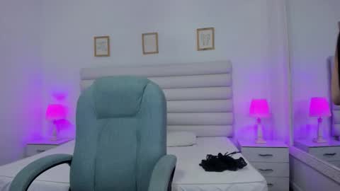 tatiana_arboleda online show from January 15, 2026, 3:22 am