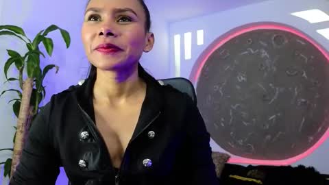  Tatiana Br online show from December 17, 2025, 8:26 pm