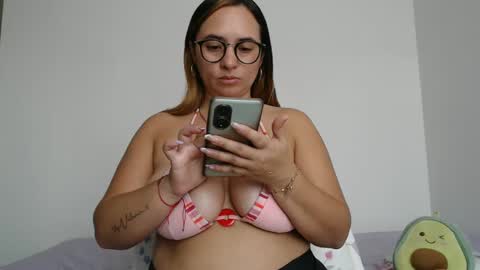 Snapshot of tatiana_monteros chatting on December 5, 2024, 4:01 pm tatiana_monteros online show from December 5, 2024, 4:01 pm