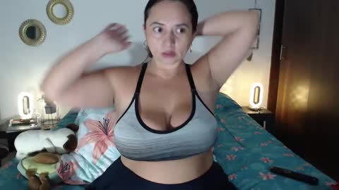 Snapshot of tatiana_monteros chatting on September 28, 2025, 3:34 am tatiana_monteros online show from September 28, 2025, 3:34 am