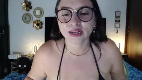 Snapshot of tatiana_monteros chatting on November 9, 2025, 3:38 am tatiana_monteros online show from November 9, 2025, 3:38 am