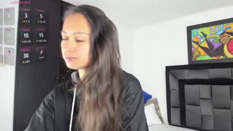 Tati online show from February 26, 2025, 12:14 pm