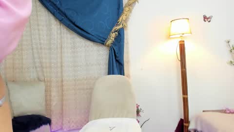Snapshot of tatianapotter2473 chatting on February 12, 2025, 12:48 am Tatiana Potter online show from February 12, 2025, 12:48 am