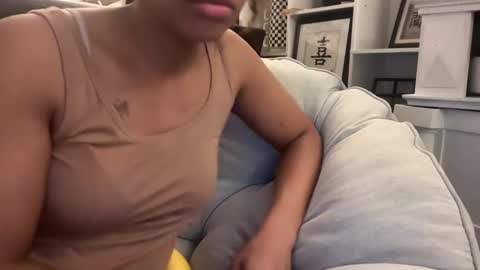 Tatianna Marie online show from November 22, 2025, 10:42 pm