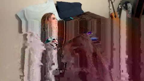 TattedSubmissive online show from September 19, 2025, 4:03 am