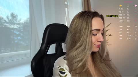 Snapshot of tatti_1 chatting on October 10, 2025, 3:27 am Tata online show from October 10, 2025, 3:27 am