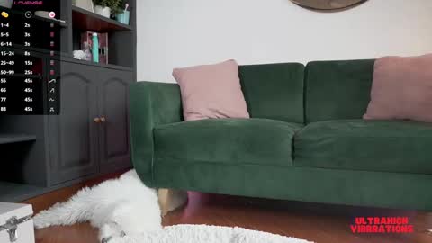 Nathalie Hardy  online show from December 12, 2024, 8:21 pm