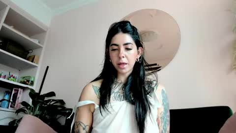 Nathalie Hardy  online show from June 9, 2026, 11:55 am