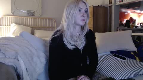 Snapshot of tattoobbgirl chatting on February 21, 2025, 8:27 pm tattoobbgirl online show from February 21, 2025, 8:27 pm