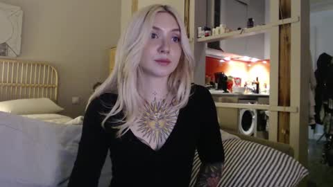 Snapshot of tattoobbgirl chatting on February 24, 2025, 9:09 pm tattoobbgirl online show from February 24, 2025, 9:09 pm