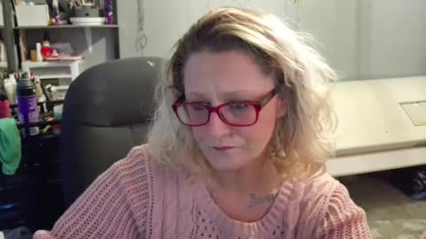 Lisa Lovely online show from February 7, 2025, 7:17 pm