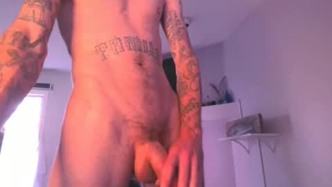 Snapshot of tattooednudedude chatting on January 5, 2025, 1:47 pm Mr. Favorite online show from January 5, 2025, 1:47 pm