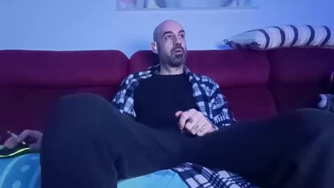 Tatuado20cm online show from February 4, 2026, 3:12 am