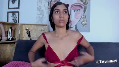 Snapshot of taty_miller chatting on February 16, 2025, 4:32 pm Taty Miller online show from February 16, 2025, 4:32 pm
