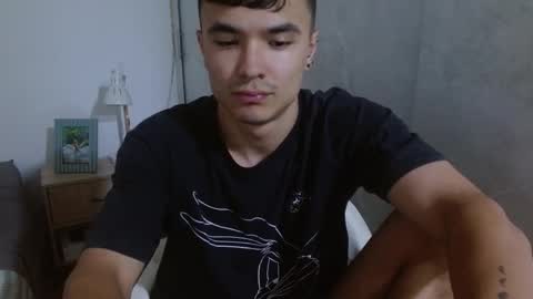 Snapshot of taurus4k chatting on December 8, 2024, 7:54 pm taurus4k online show from December 8, 2024, 7:54 pm