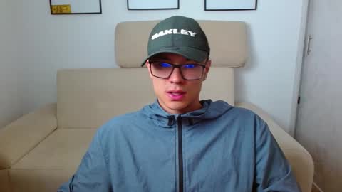 Snapshot of taurus4k chatting on January 23, 2025, 1:08 am taurus4k online show from January 23, 2025, 1:08 am