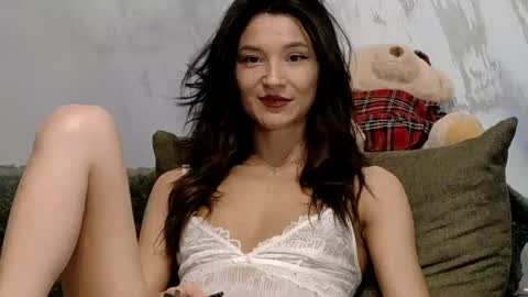 TayaKayan online show from February 25, 2026, 10:47 am