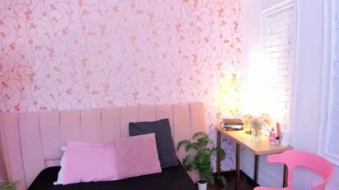 Taylor Bennet online show from March 6, 2026, 12:01 pm