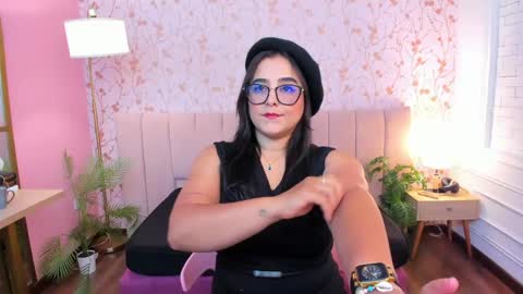 Snapshot of taylor_bennet chatting on April 23, 2026, 11:53 am Taylor Bennet online show from April 23, 2026, 11:53 am