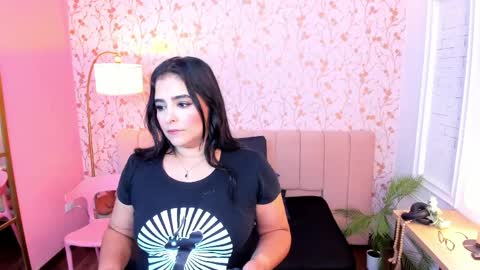 Snapshot of taylor_bennet chatting on June 5, 2026, 12:22 pm Taylor Bennet online show from June 5, 2026, 12:22 pm
